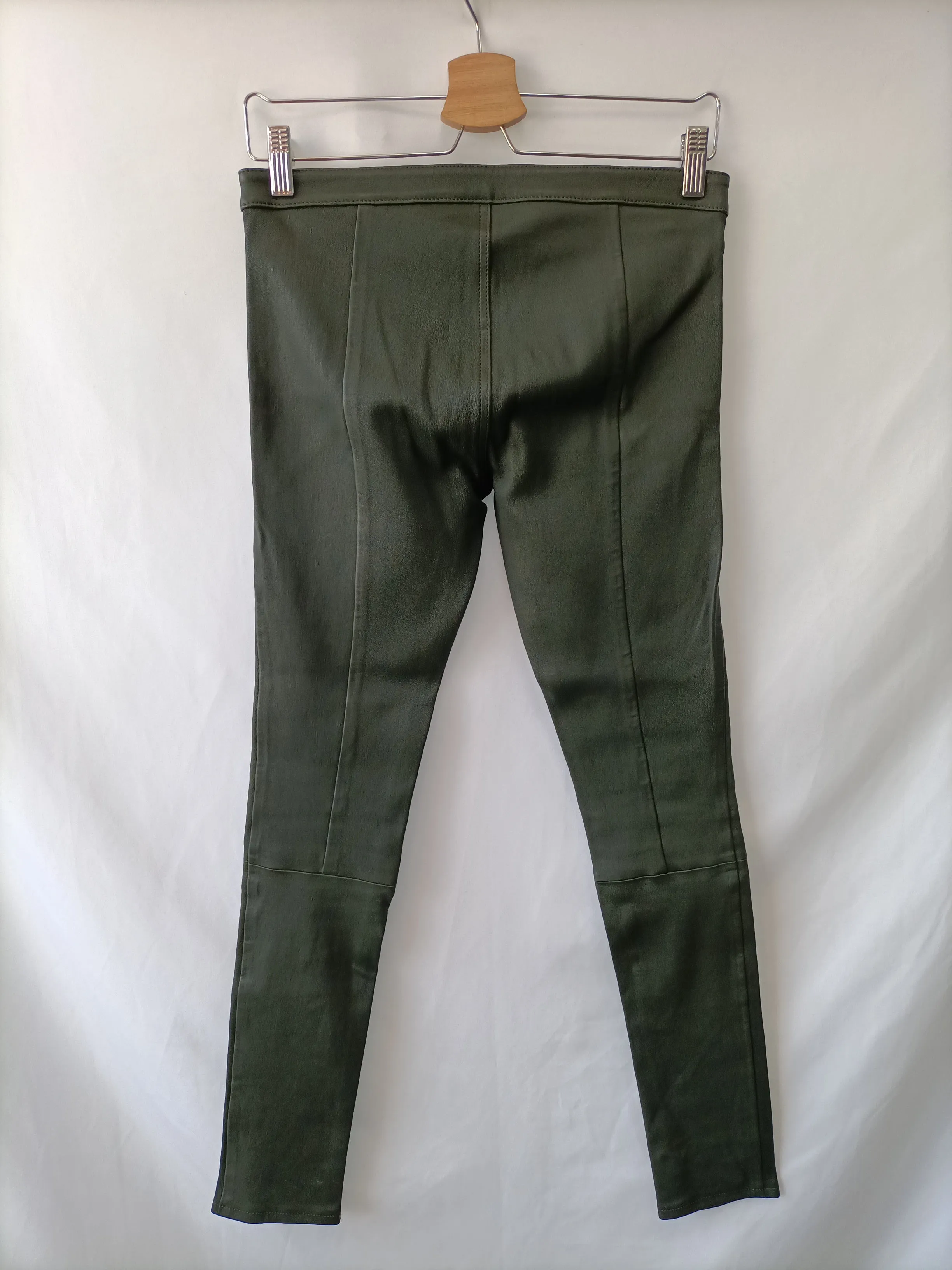&OTHER STORIES. Leggins verde efecto piel T.36