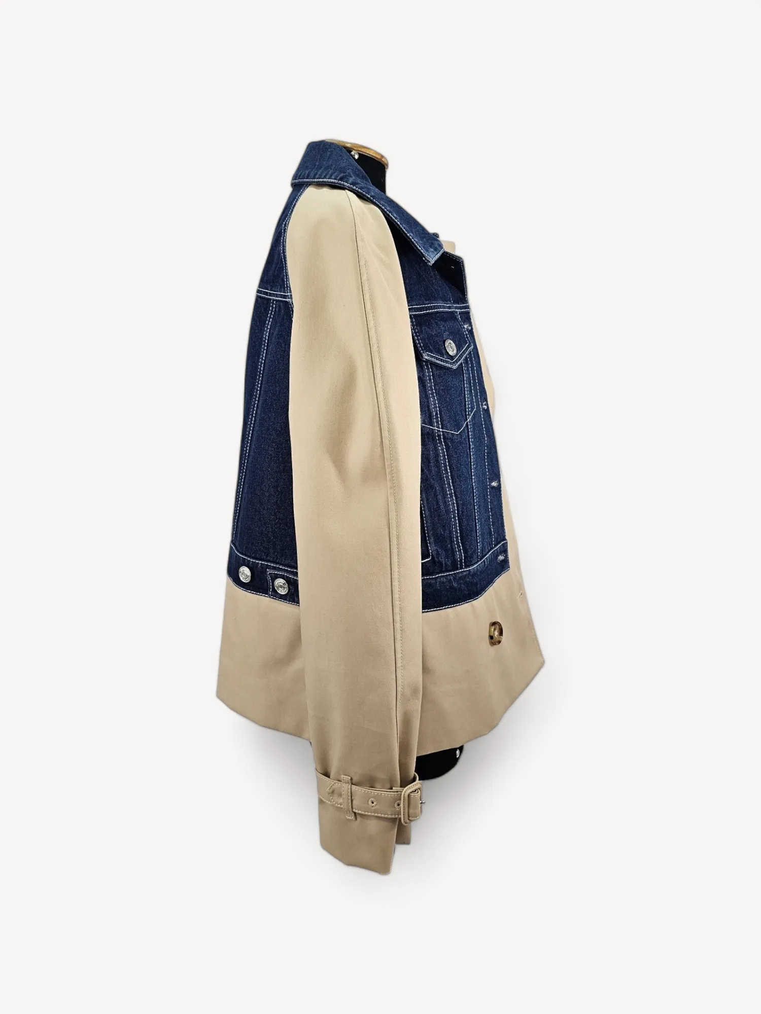 Casaco Burberry Jeans e Alfaiataria