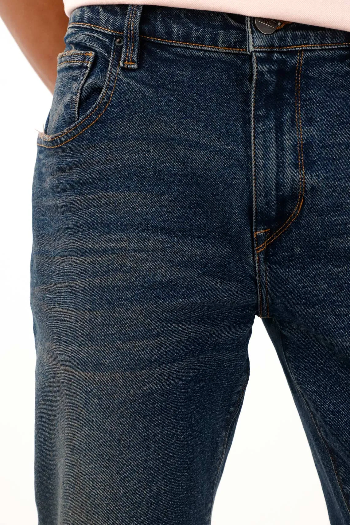 Jean Nudy tiro medio con pigmento café para hombre
