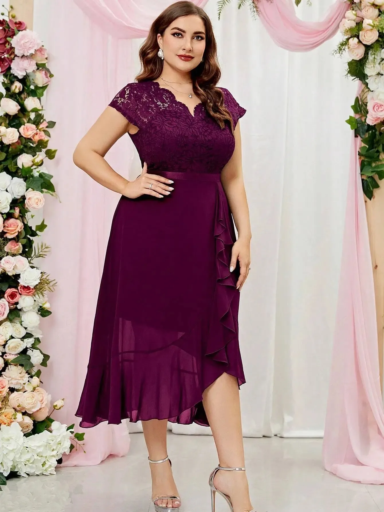Vestido Longo de Festa Com  Decote V PLus Size - Esther