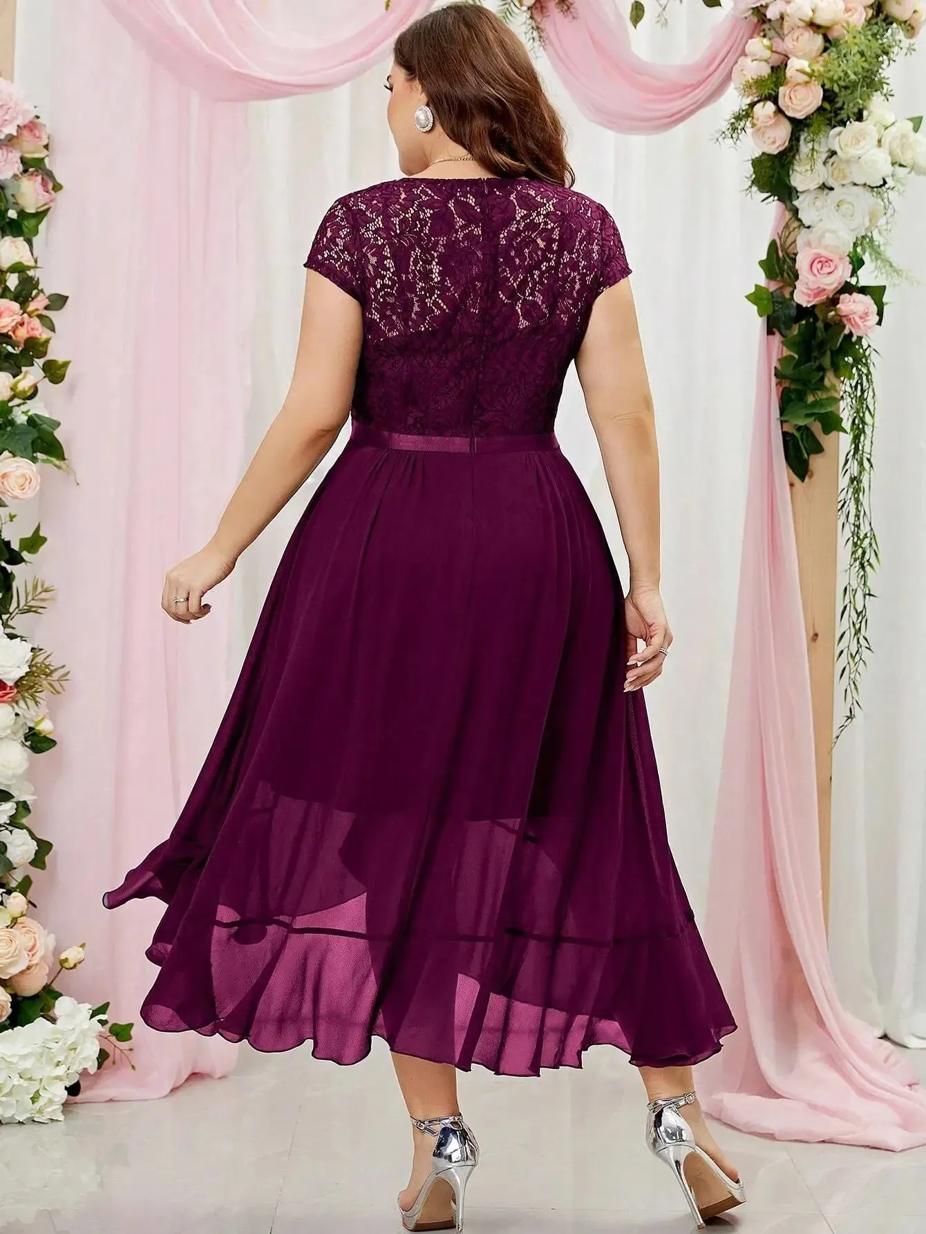 Vestido Longo de Festa Com  Decote V PLus Size - Esther
